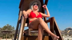 ¡Casting sorpresa en la playa Euforia Diosa en bikini rojo vuelve locos a todos en Alicante – del baño mediterráneo al vigilante follándola sin piedad