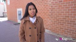 La Pequeñita Lore Hot Quiero que me Des por el Culo lo que No le Diste a mi Hermanastra – Anal Brutal con Charly Dinamita