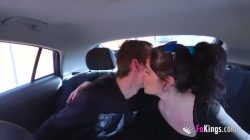 En coche, en la calle o en el estudio  ¡nuestras chicas siempre tienen algo interesante que contar!