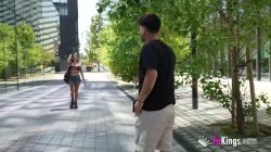 Edone la italiana tatuada pansexual de 30 años berreando fóllame papi  con el coño abierto