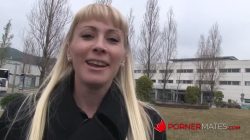 La Jamona Angelica Castro pasa de quejarse por el curro a la mamada callejera