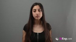 Dos personas que no se conocen, un POLVAZO de excepción꞉ ¡Solo en FAKings!